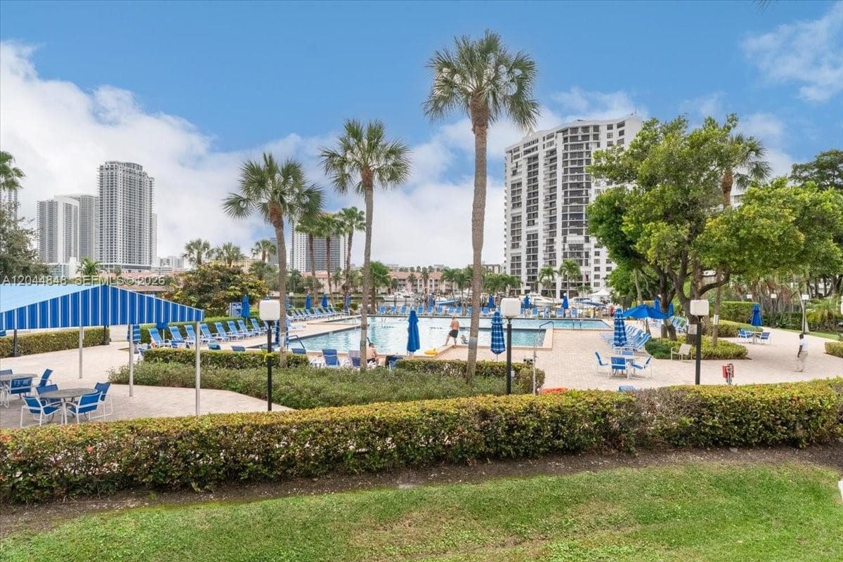 600 Three Islands Blvd 1413 photo 17