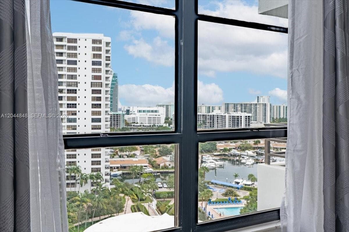 600 Three Islands Blvd 1413 photo 12