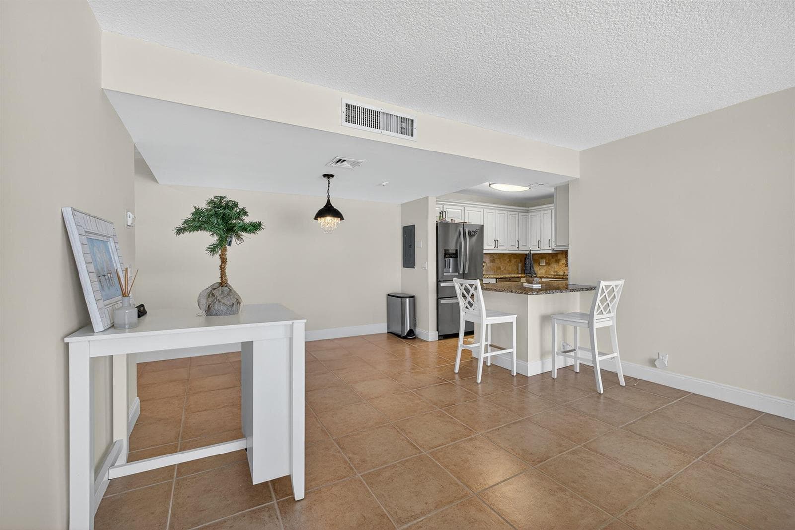 336 Golfview Road 905 photo 13