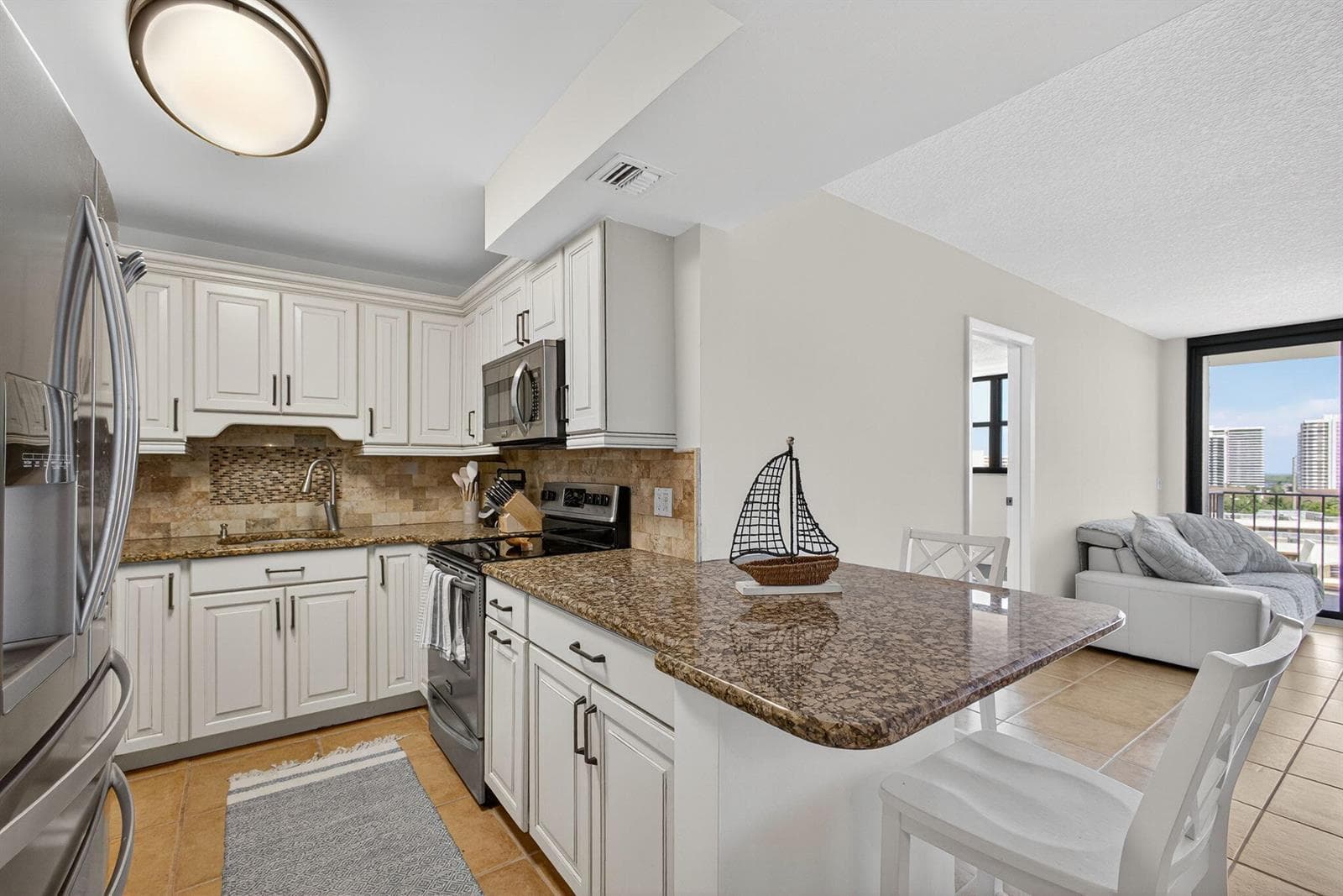 336 Golfview Road 905 photo 16