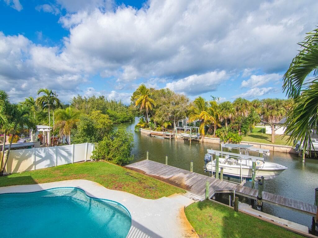 721 Shore Drive photo 23
