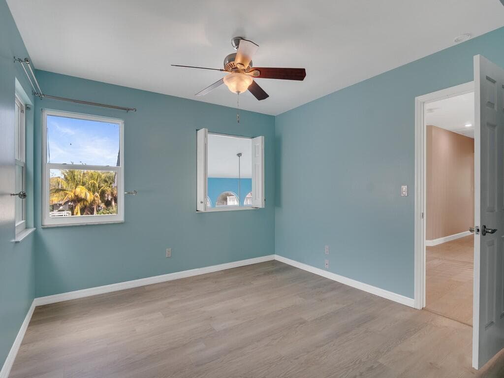 721 Shore Drive photo 14