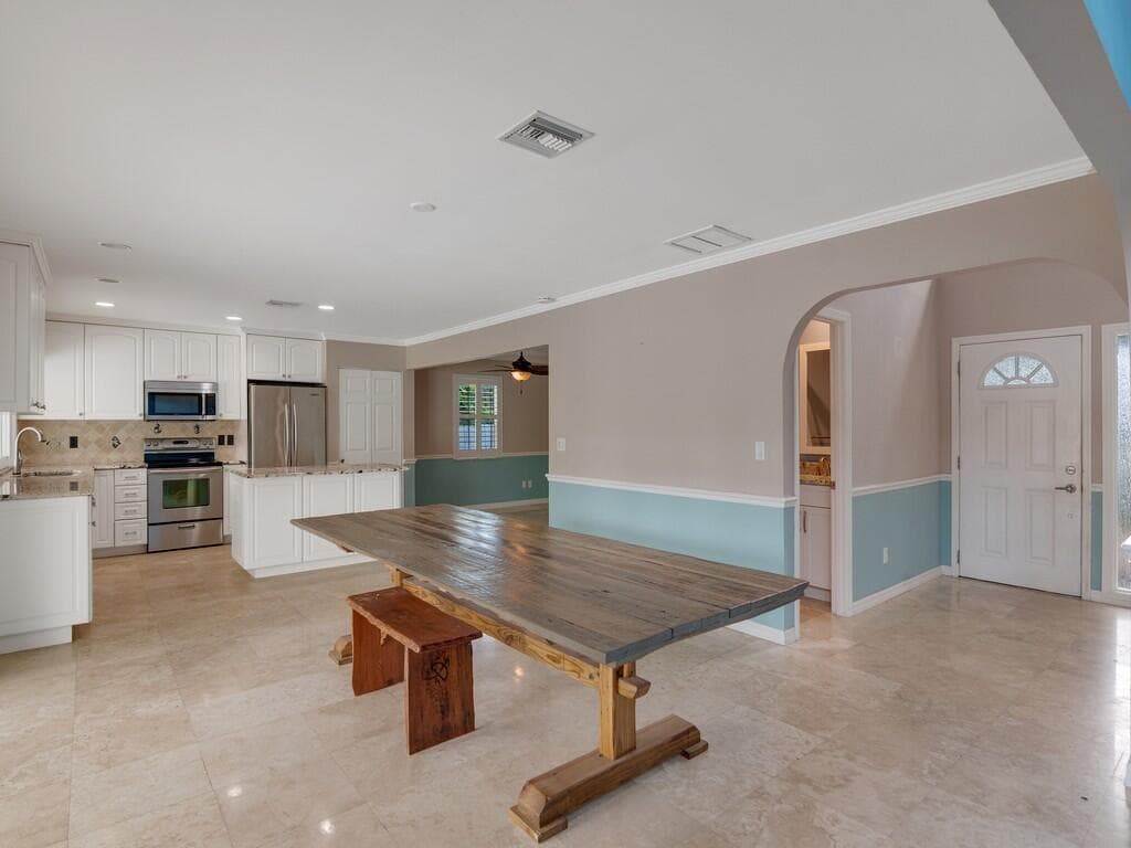 721 Shore Drive photo 4