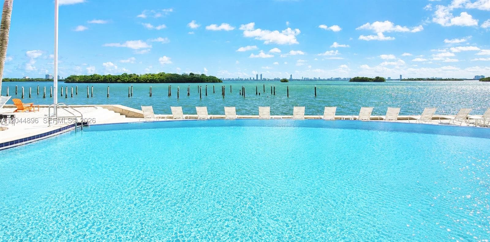 650 NE 64 ST G506 photo 16
