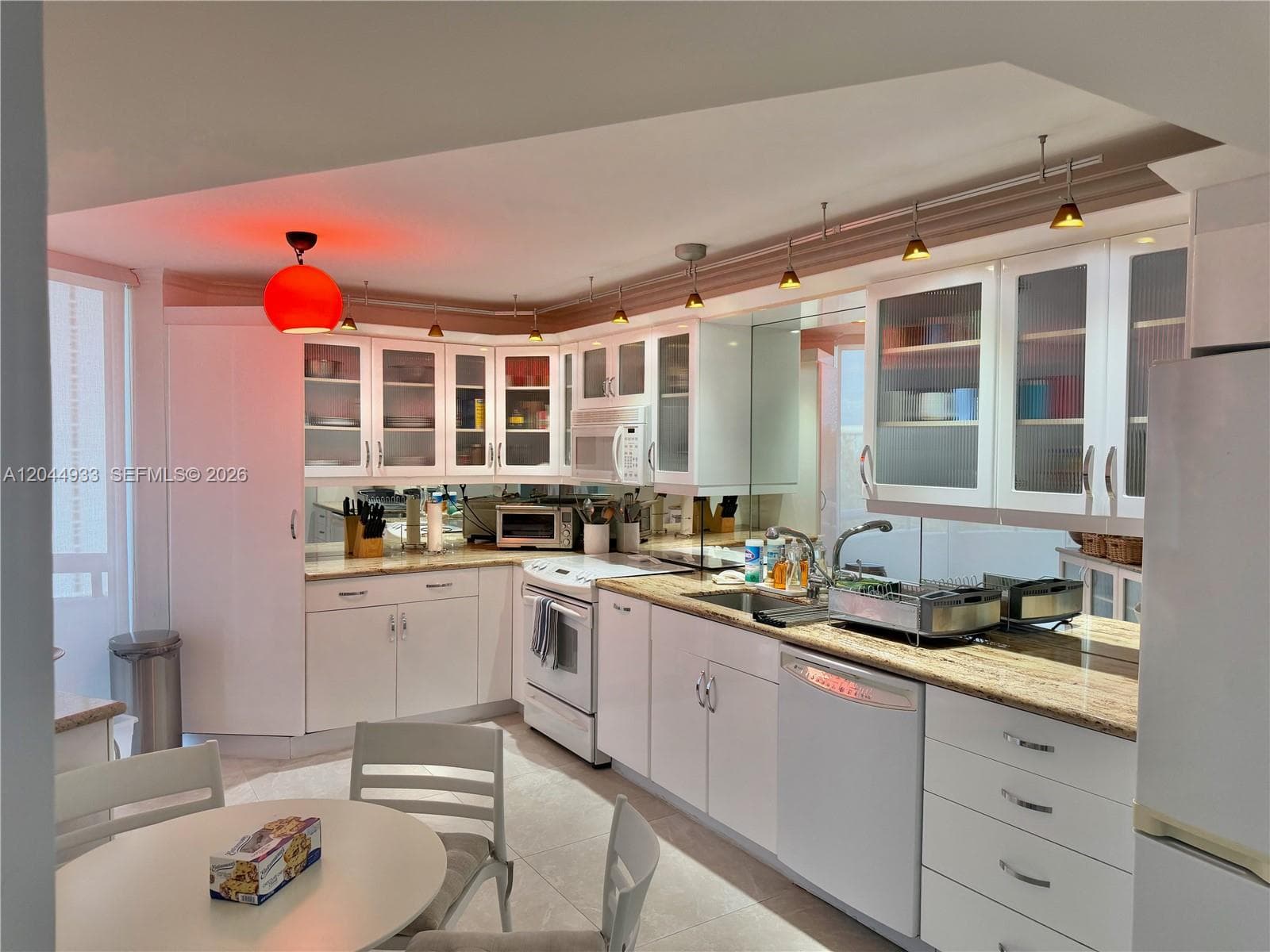802 photo 10