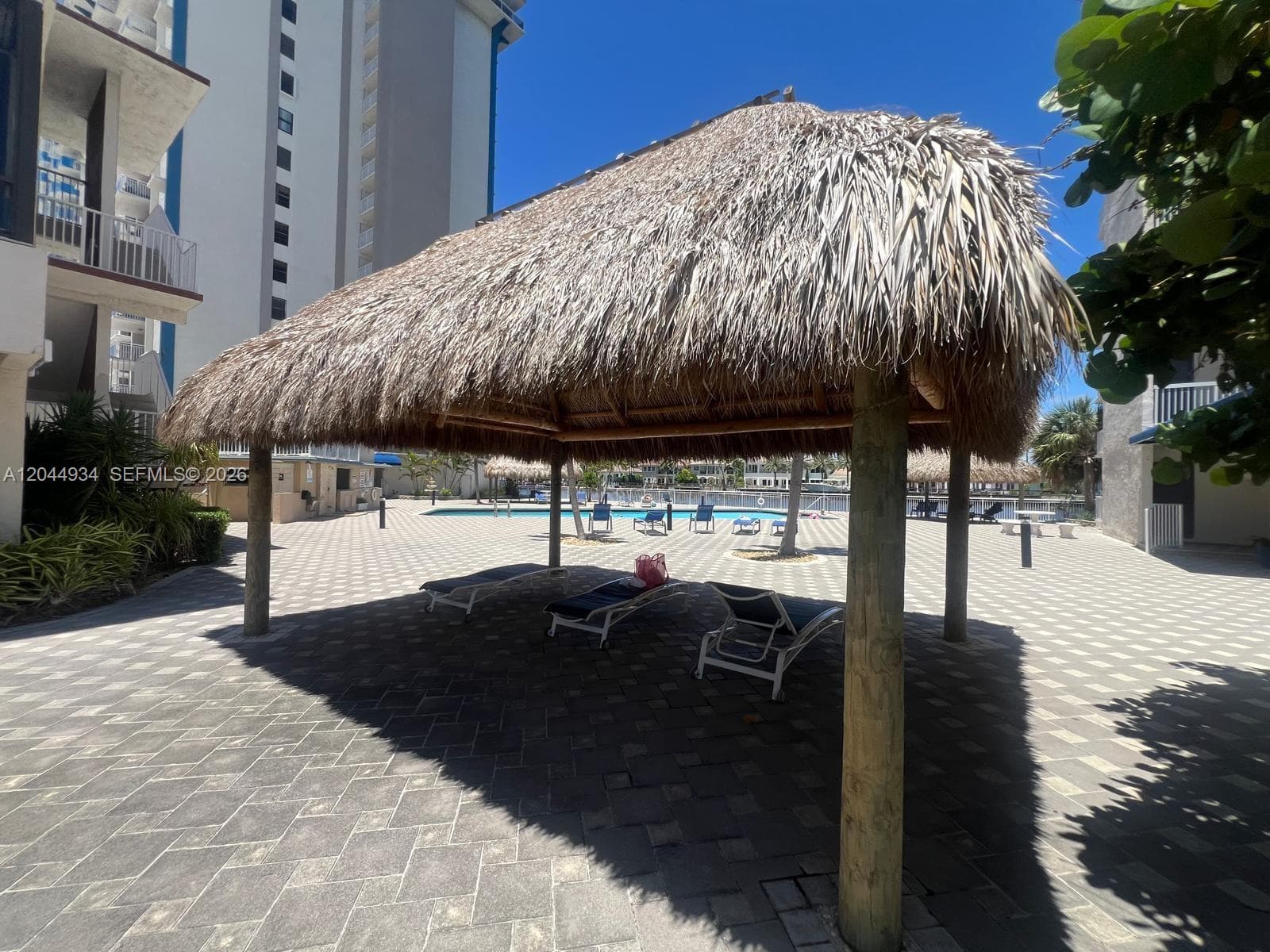 1600 S Ocean Dr 18C photo 9