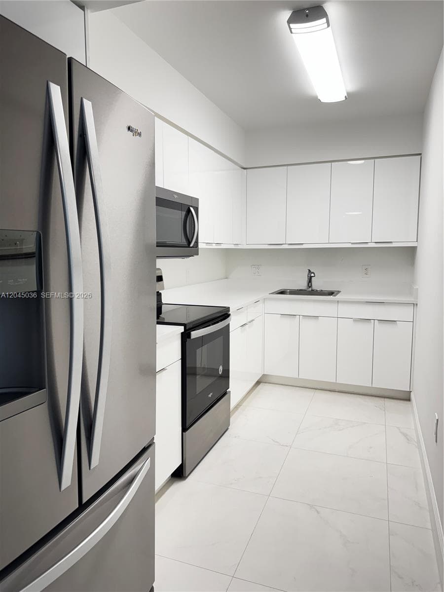 800 Claughton Island Dr 502 photo 10