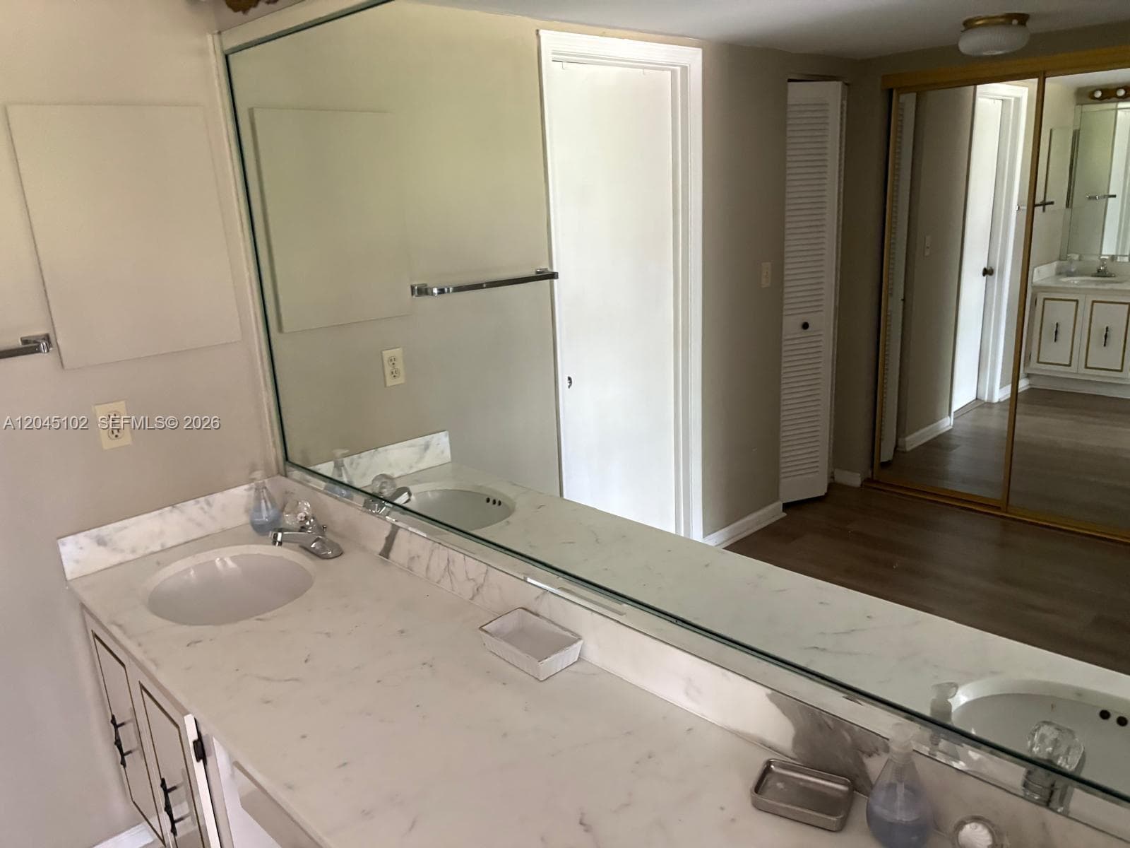 199 Ocean Lane Dr 113 photo 12