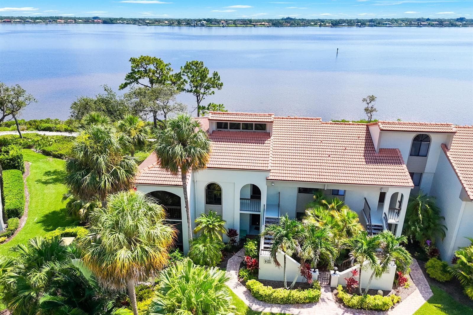2536 NW Seagrass Drive 2a photo 2