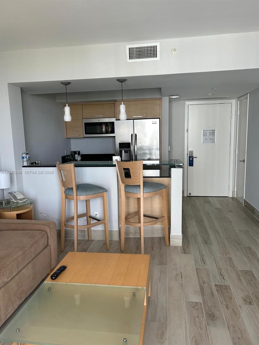 18683 Collins Ave 1706 photo 9