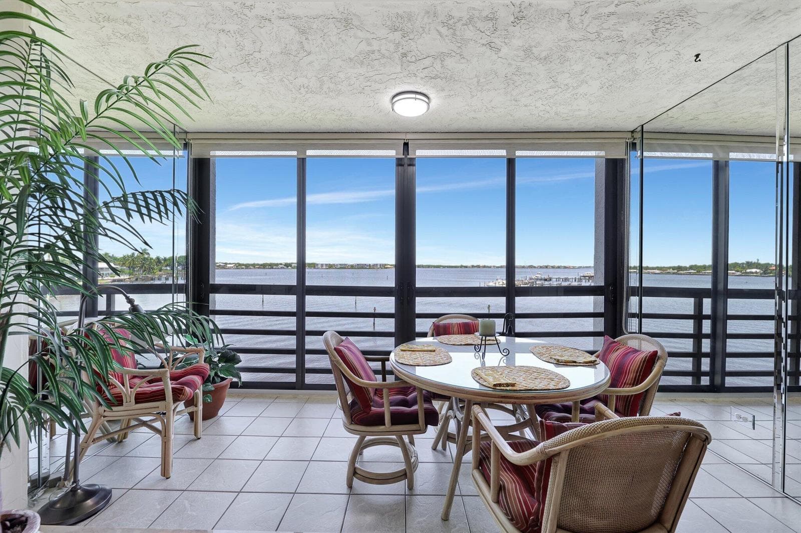 1950 SW Palm City Road 14-304 photo 6
