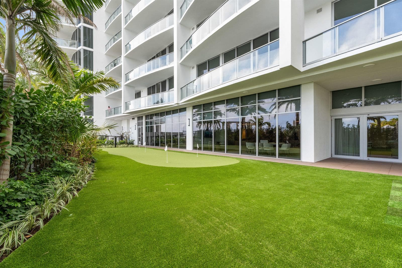 220 Lake Shore Drive 1523 photo 17