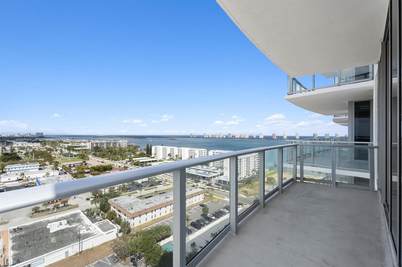 220 Lake Shore Drive 1523 photo 3