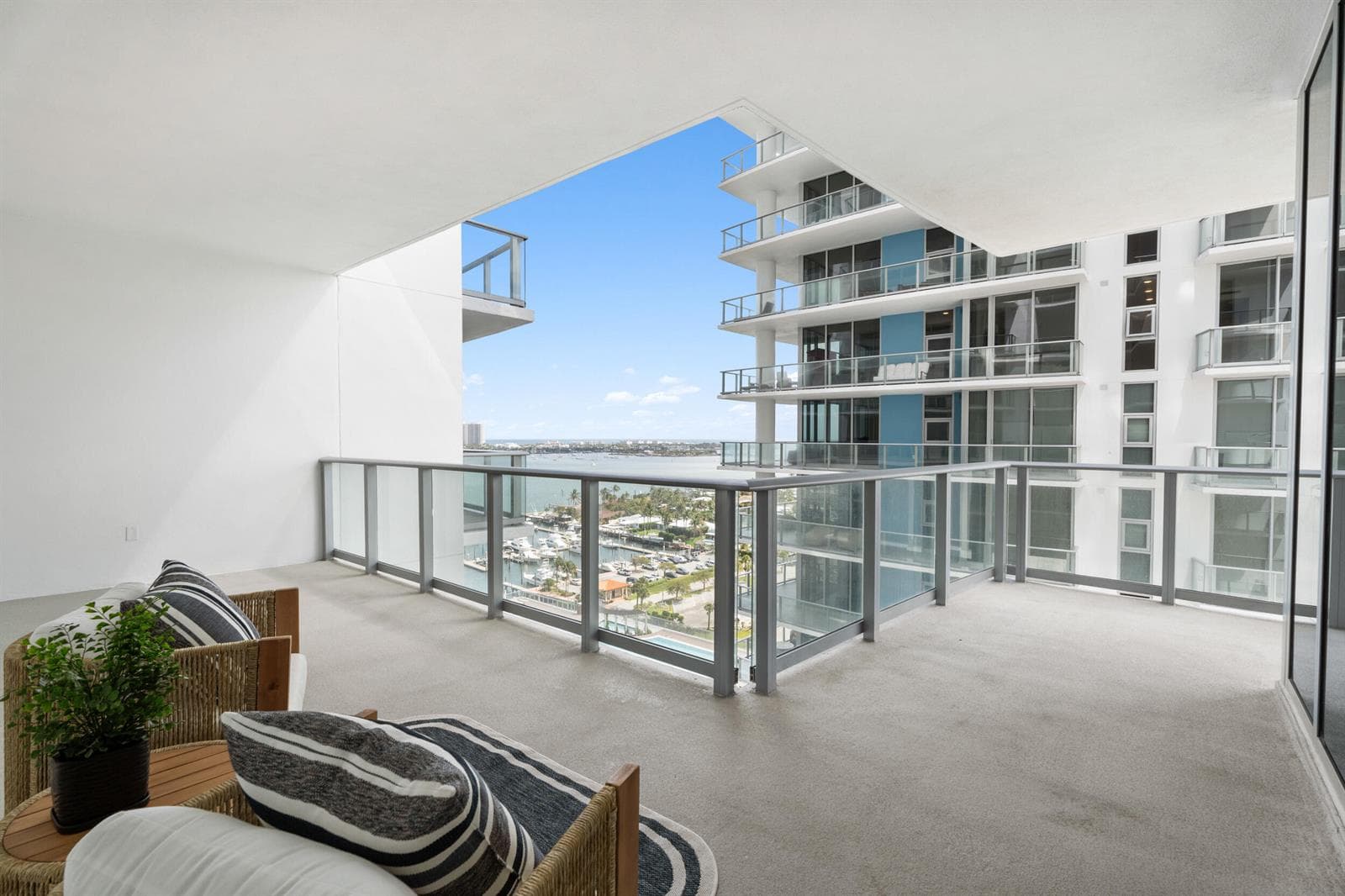 220 Lake Shore Drive 1523 photo 8