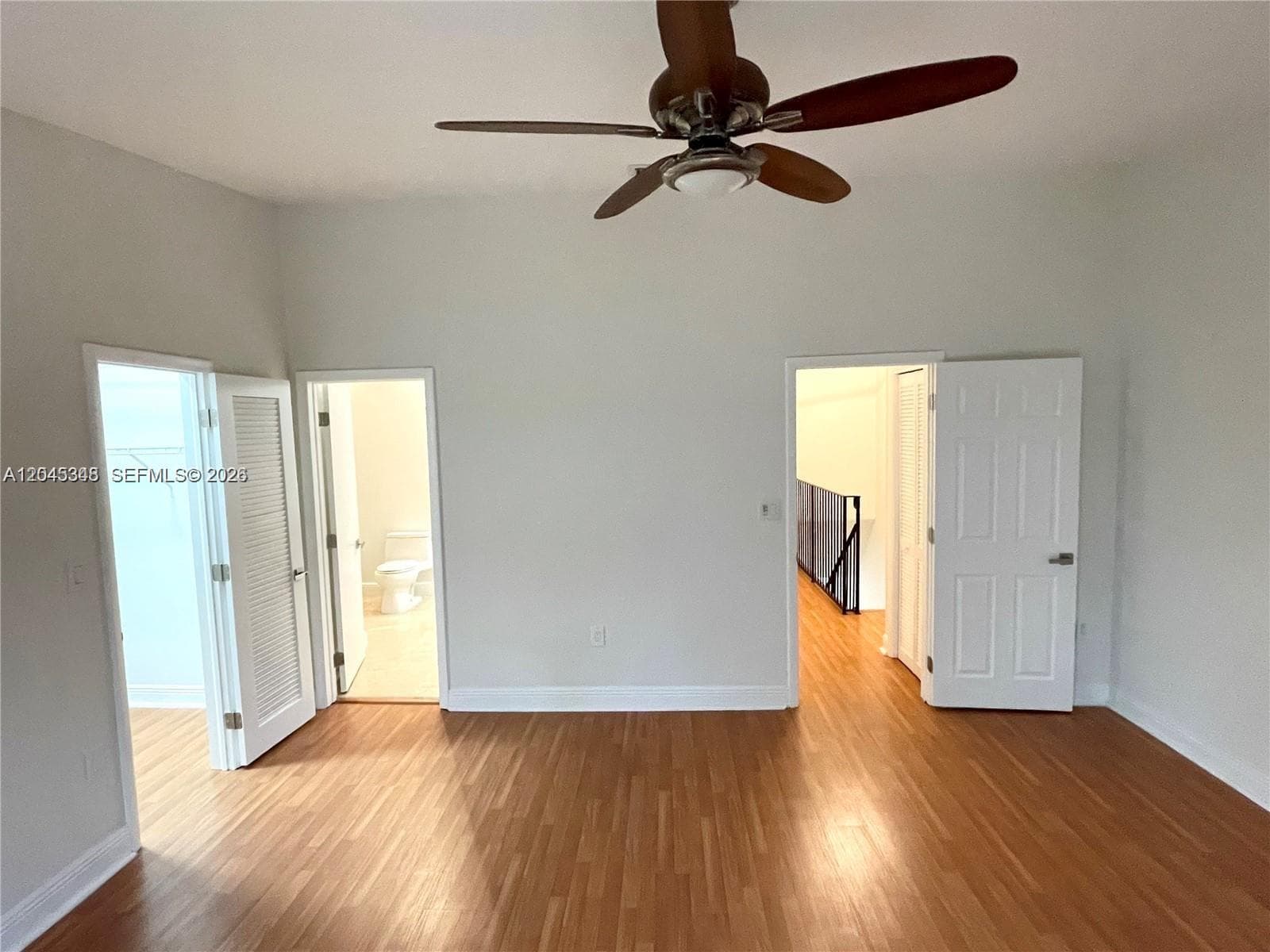 3756 NE 166th St 112 photo 18