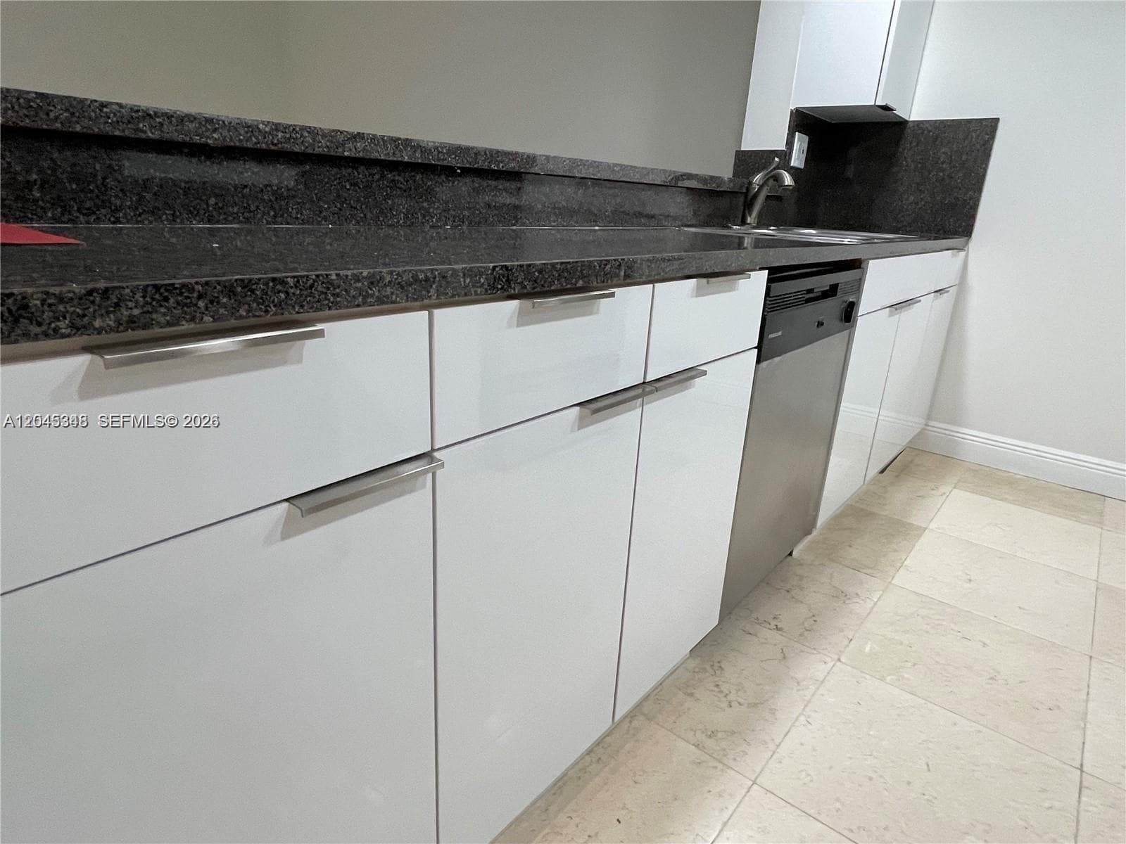 3756 NE 166th St 112 photo 11