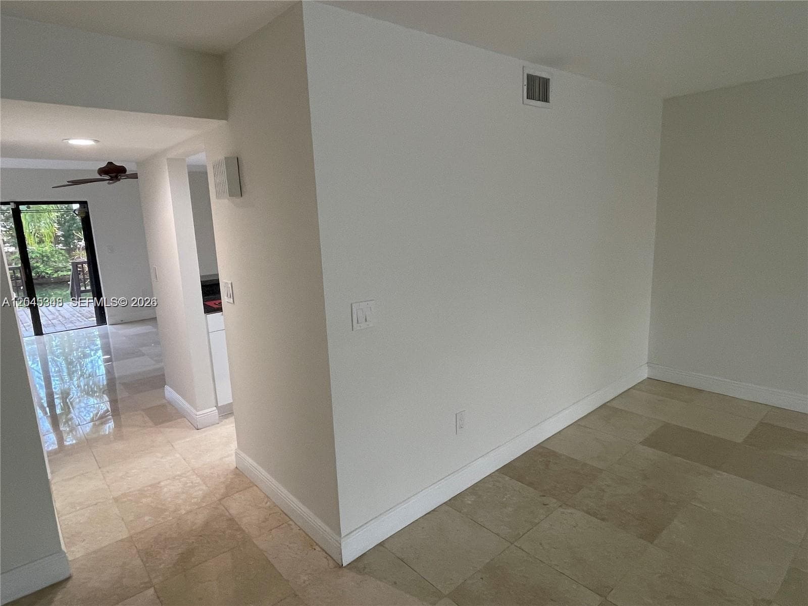 3756 NE 166th St 112 photo 8