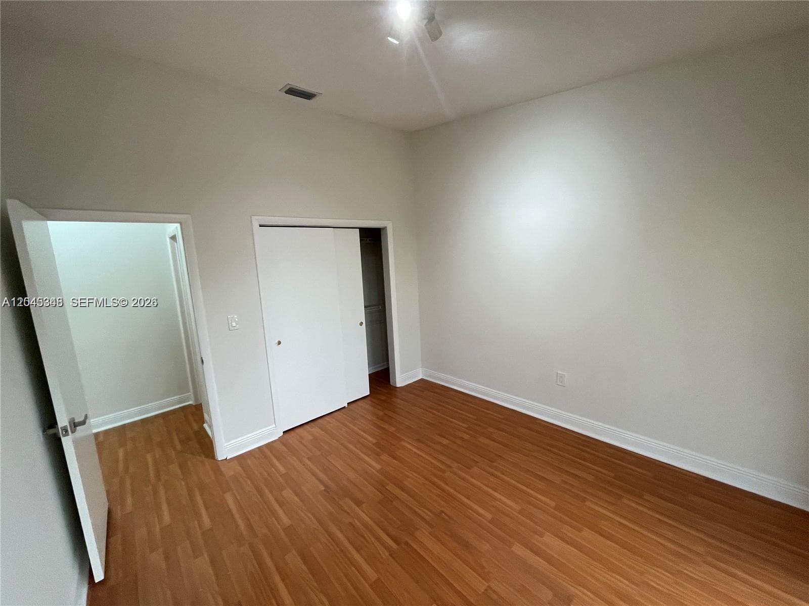 3756 NE 166th St 112 photo 21