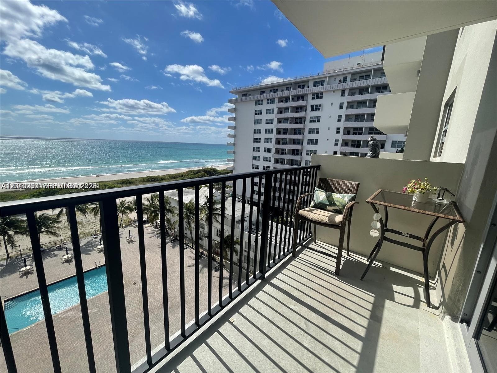 9273 Collins Ave 811 photo 2