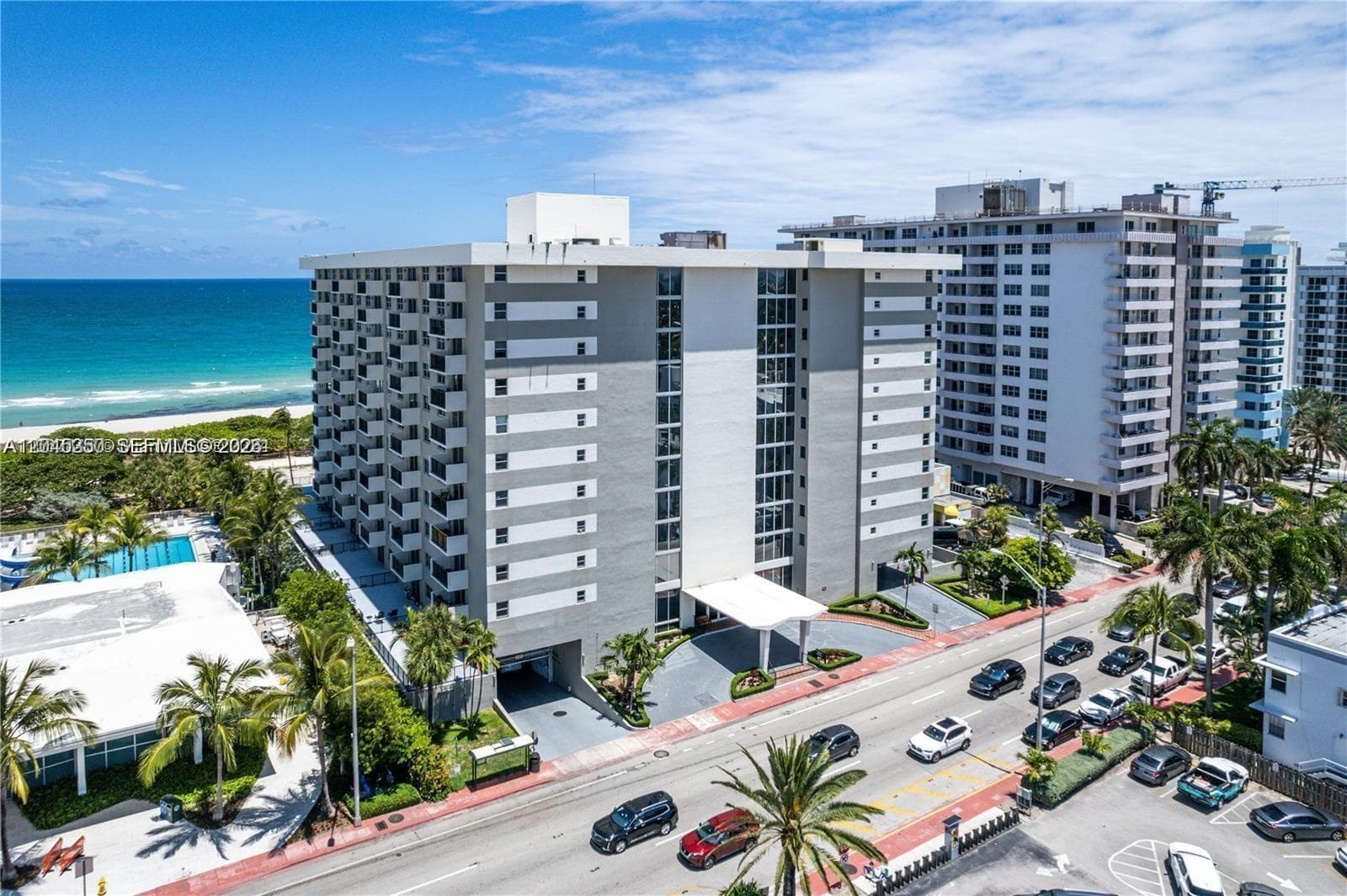 9273 Collins Ave 811 photo 3