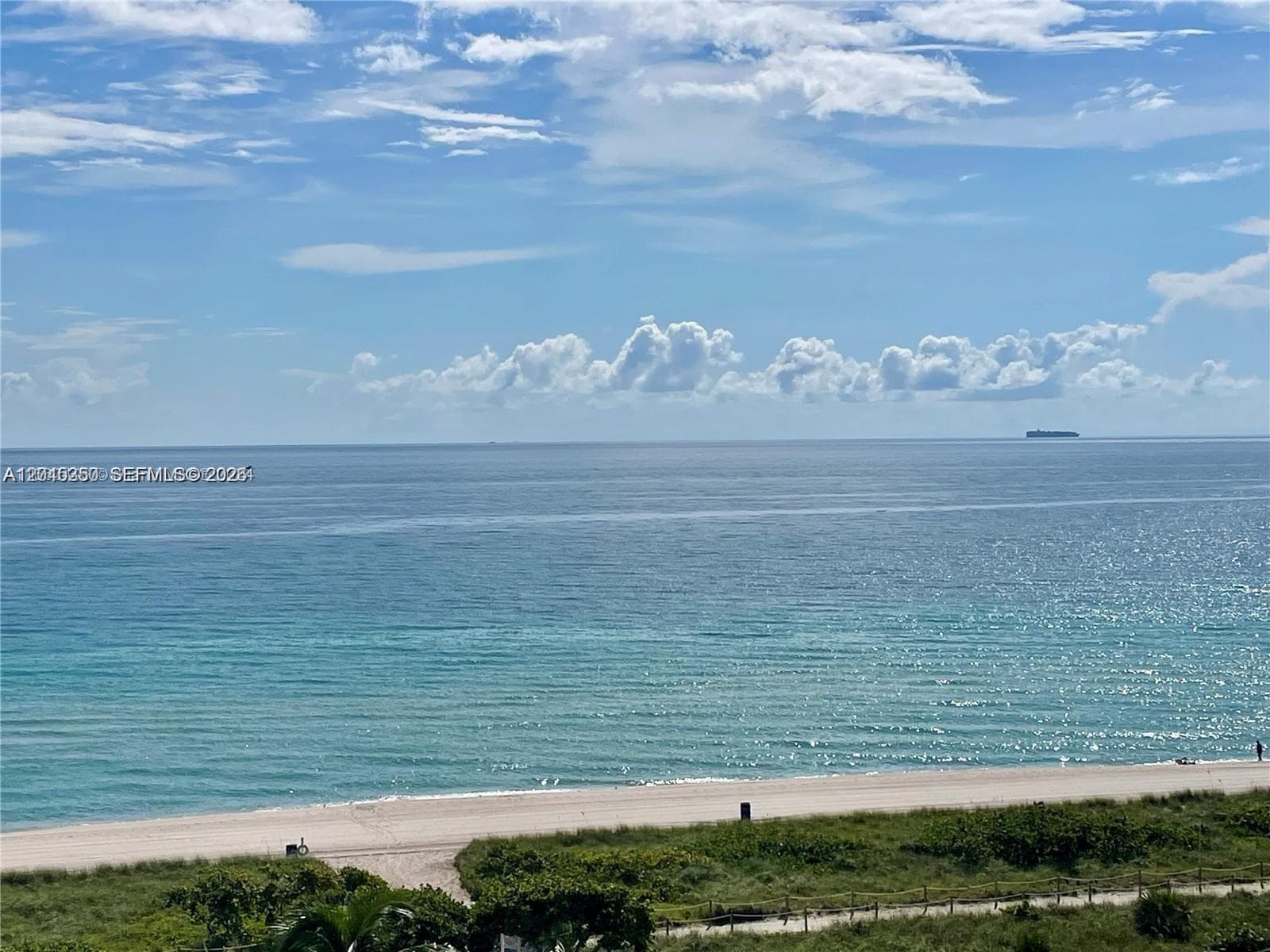 9273 Collins Ave 811 photo 4