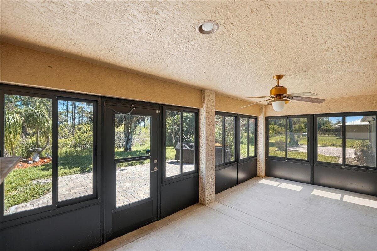 130 Mediterranean Boulevard N photo 23