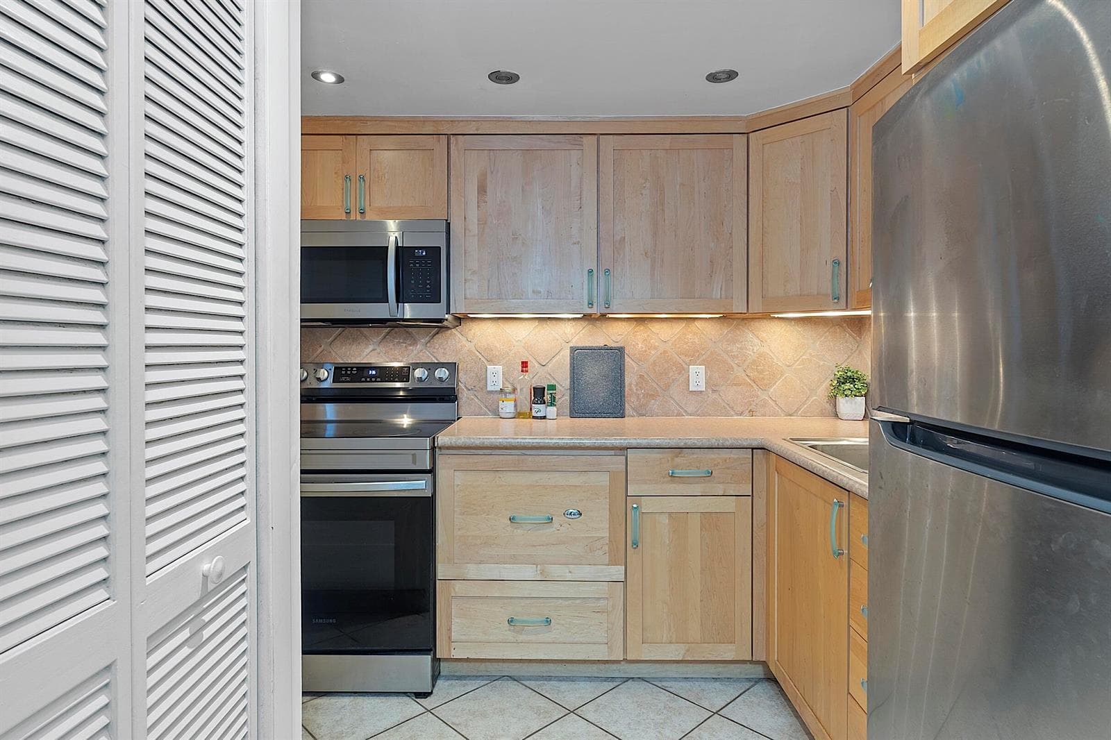 1535 SE 15th Street 206 photo 13