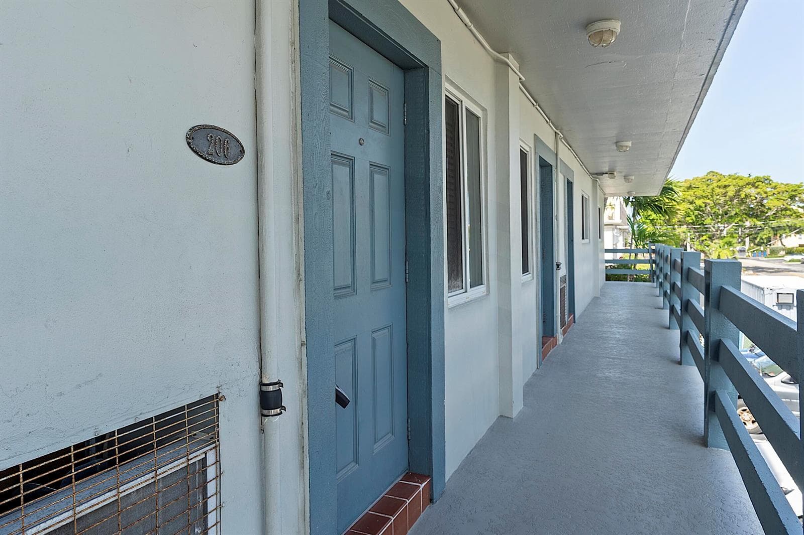 1535 SE 15th Street 206 photo 8
