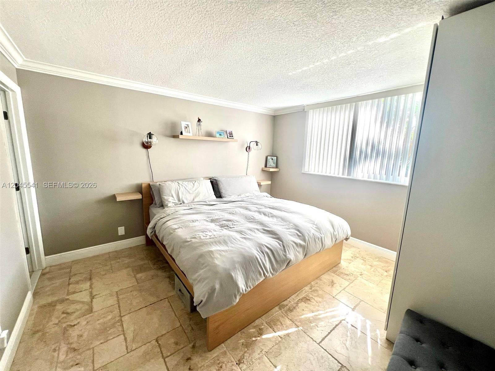 689 NE 6th Ct 1080 photo 6