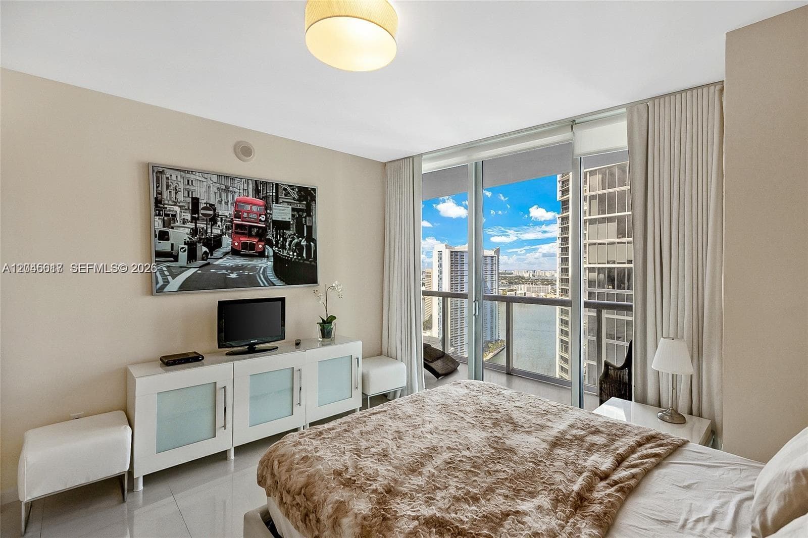 485 Brickell Ave 3602 photo 16