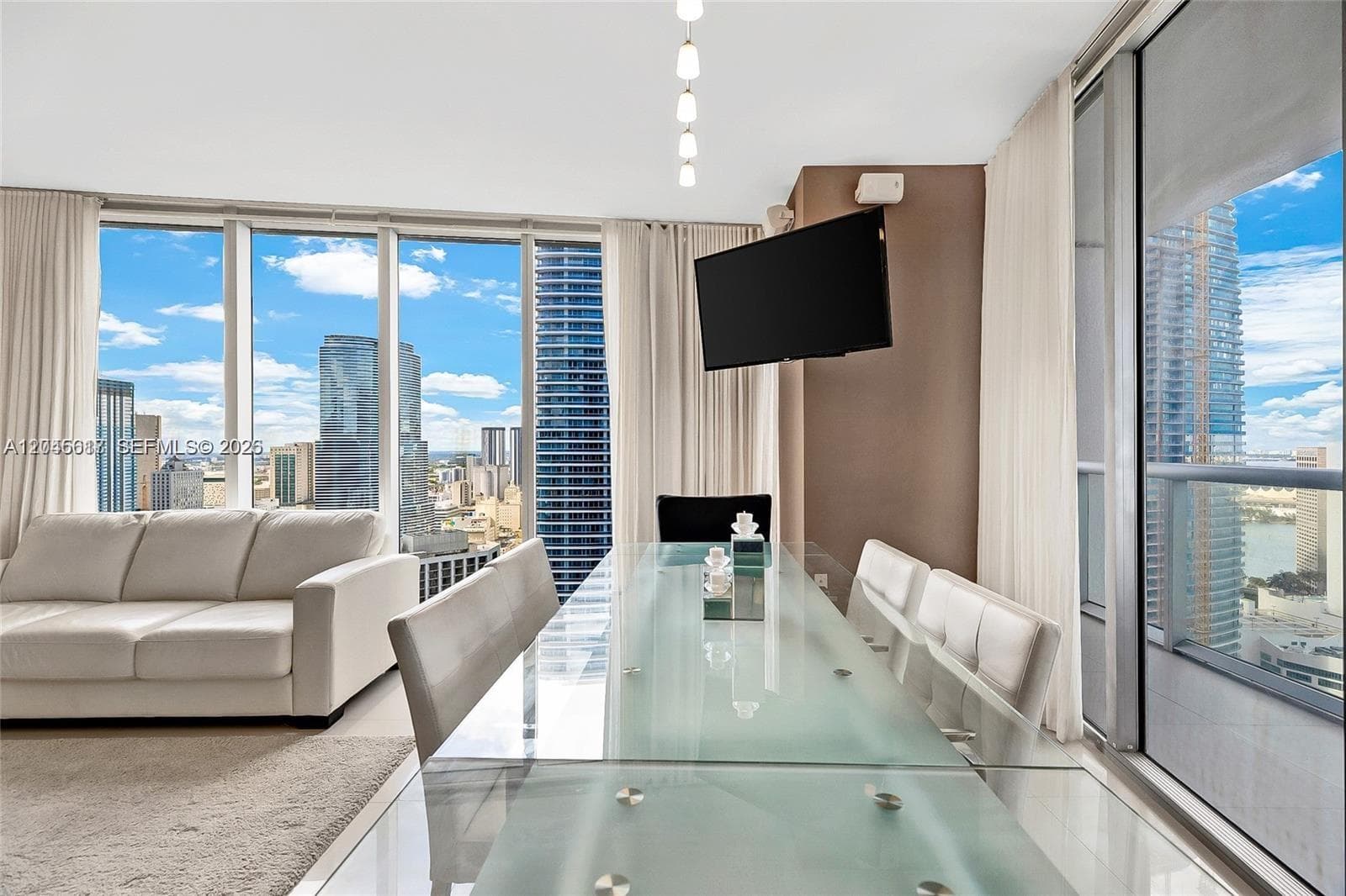 485 Brickell Ave 3602 photo 22