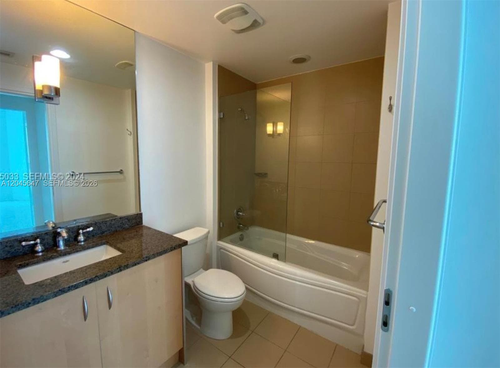300 S Biscayne Blvd T-2302 photo 8