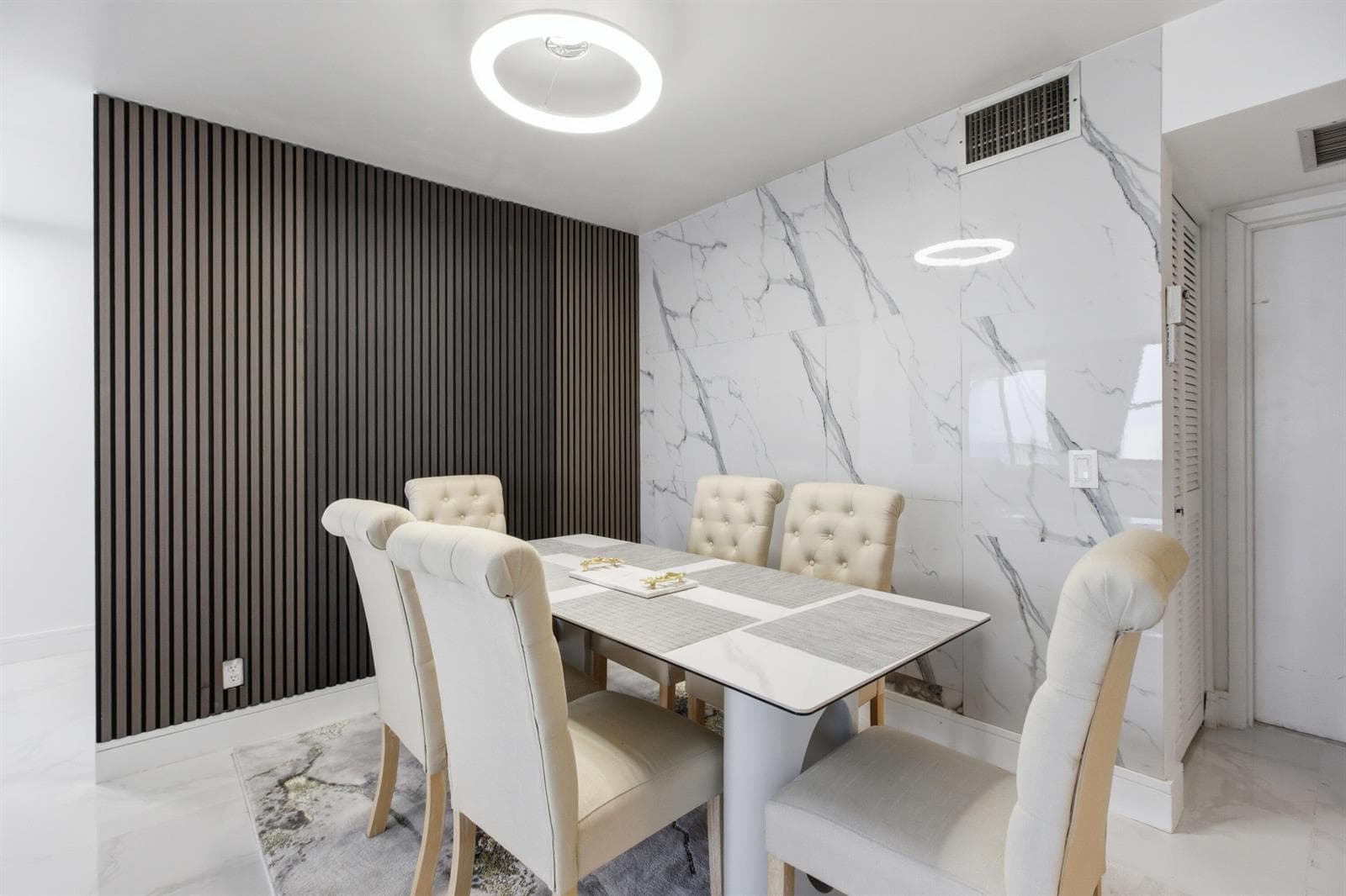 2101 S Ocean Drive 1507 photo 2