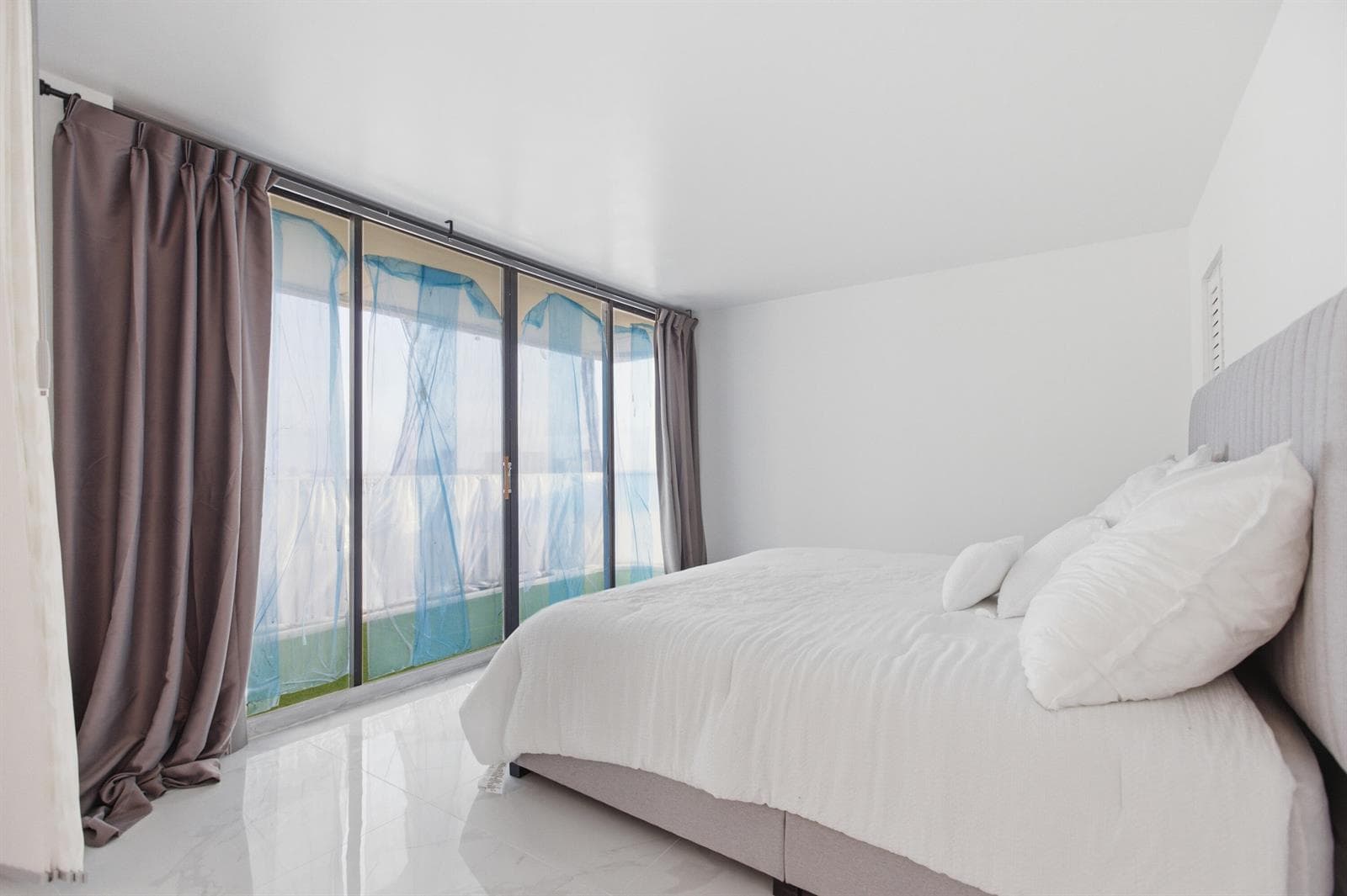 2101 S Ocean Drive 1507 photo 16