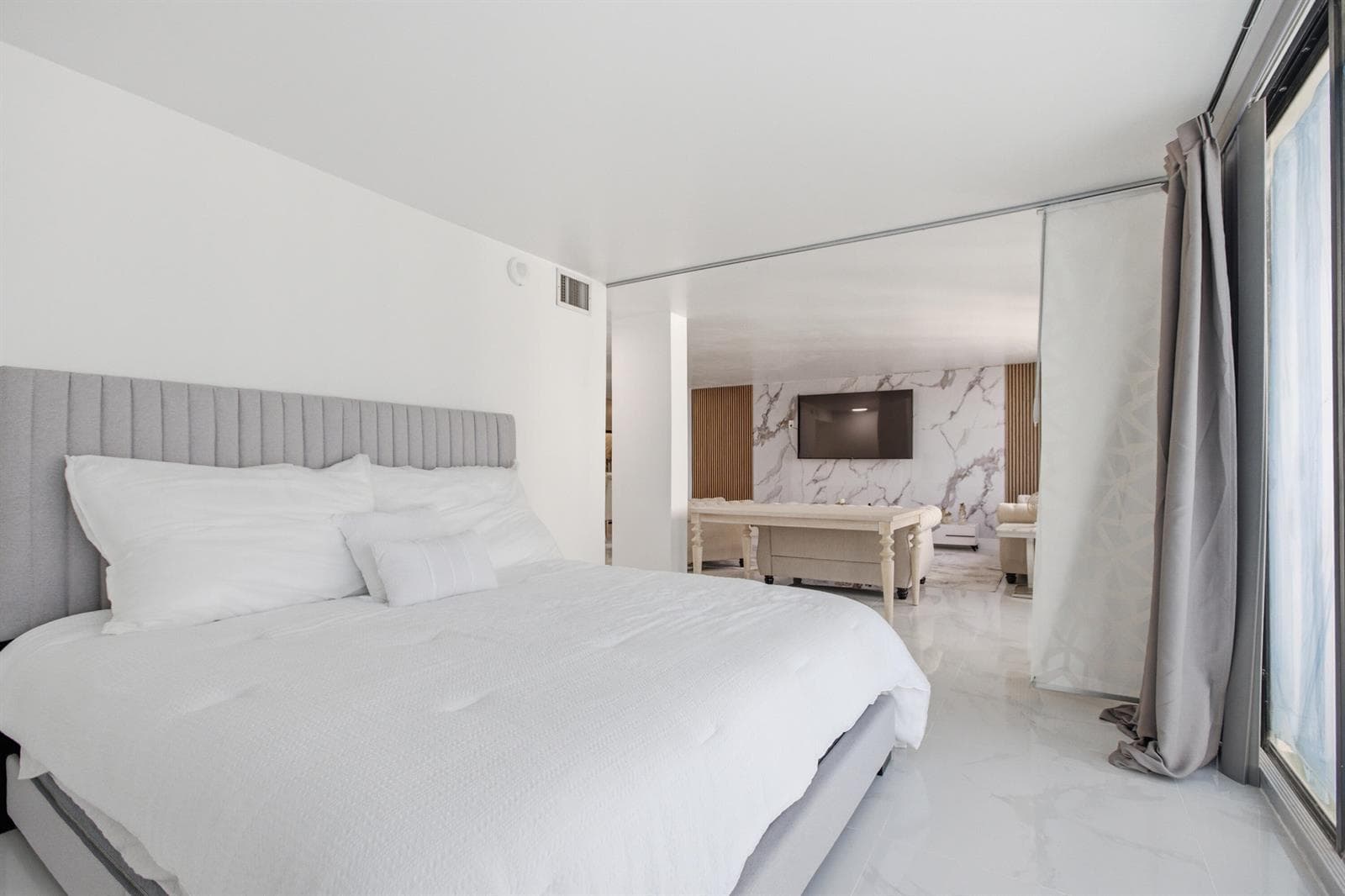 2101 S Ocean Drive 1507 photo 14