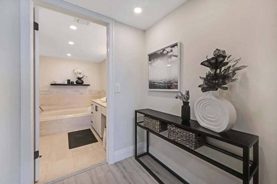 4201 N Ocean Boulevard 1605 photo 17