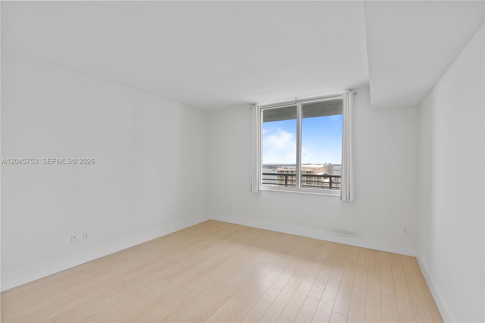 335 S Biscayne Blvd 3503 photo 20