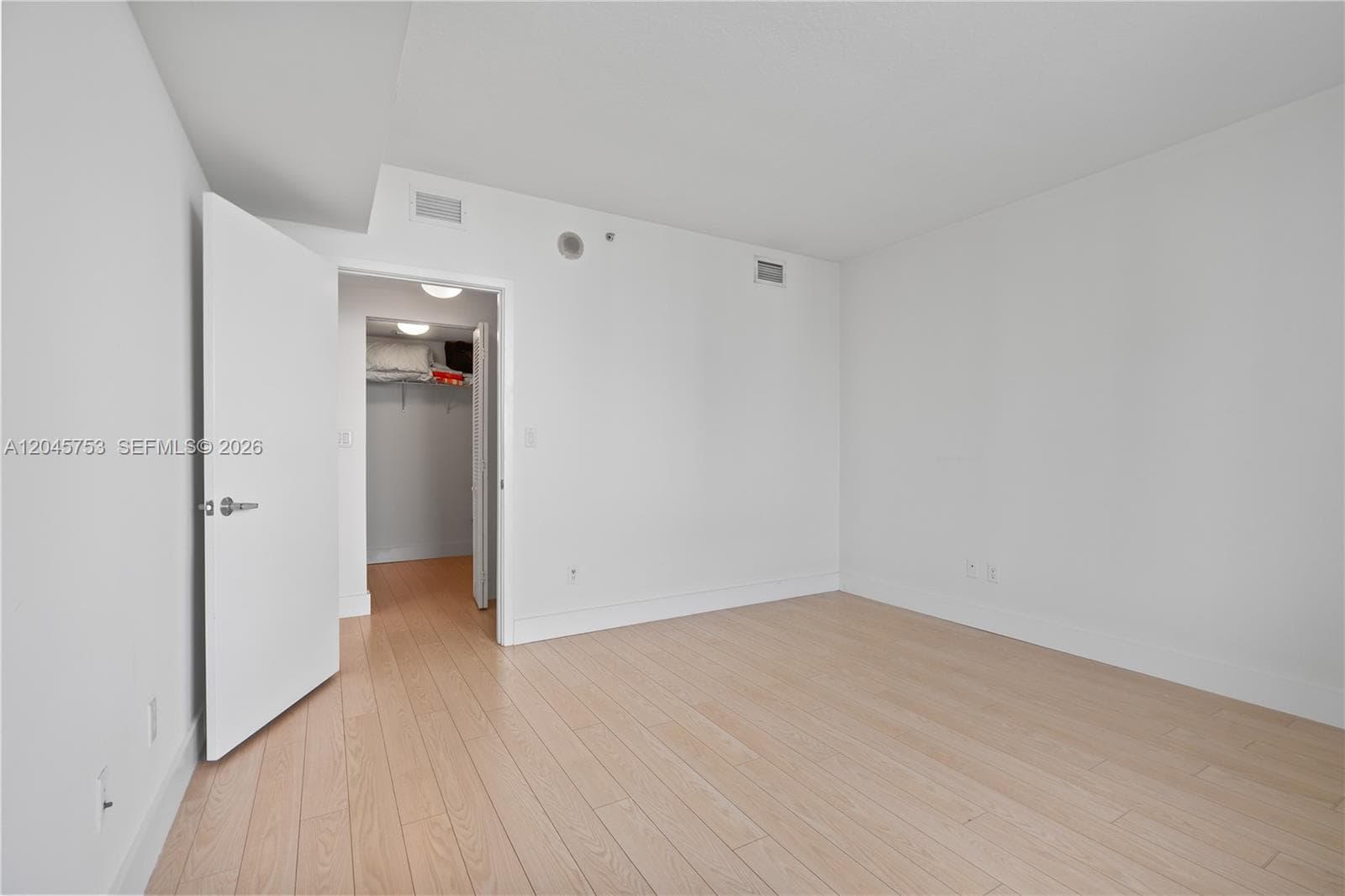 335 S Biscayne Blvd 3503 photo 24