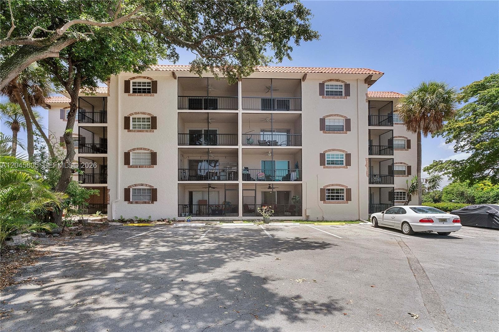 610 Tennis Club Dr 104 photo 22