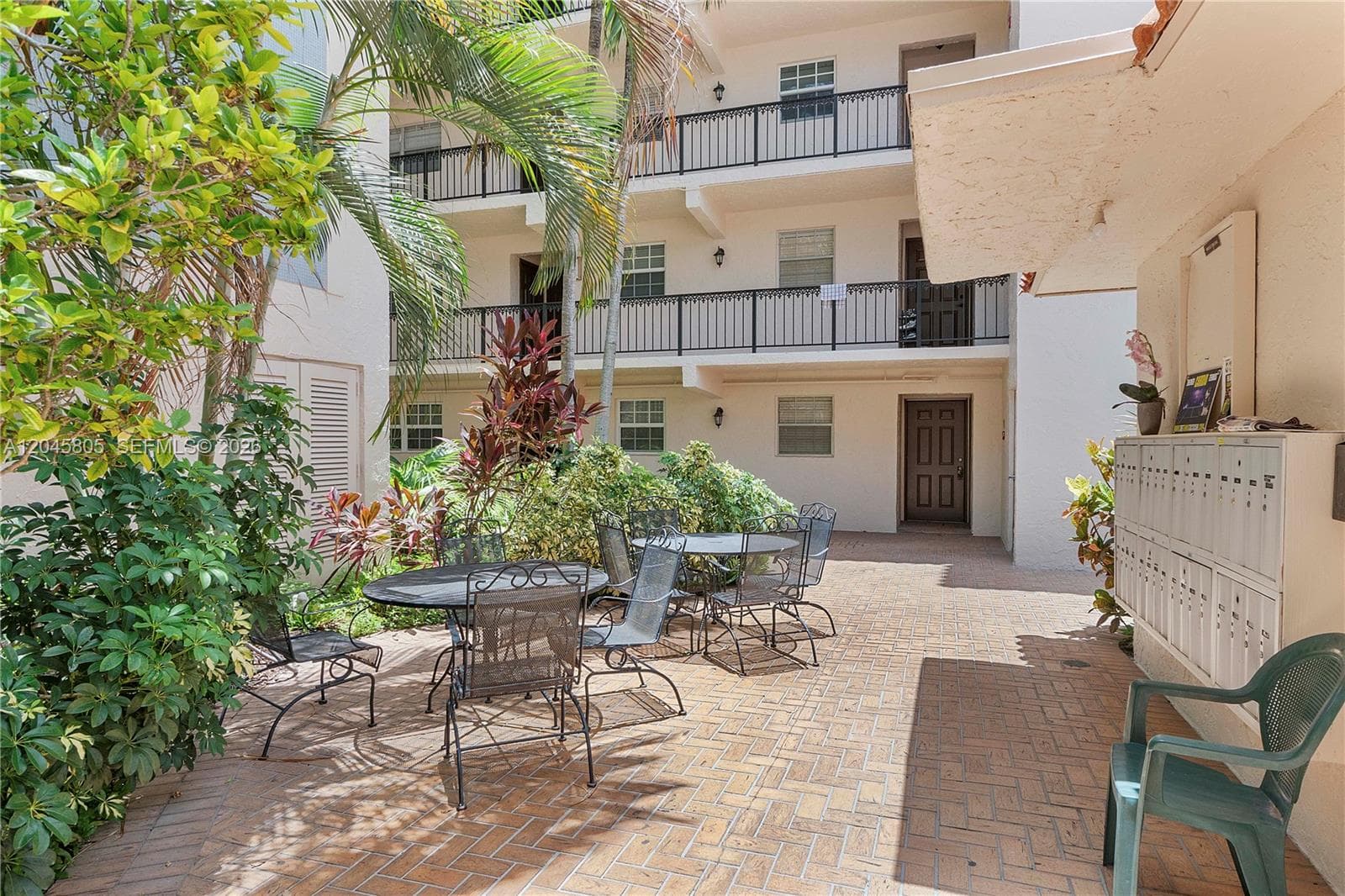 610 Tennis Club Dr 104 photo 25