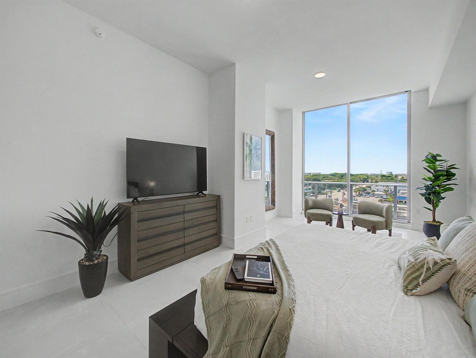 220 Lake Shore Drive photo 12