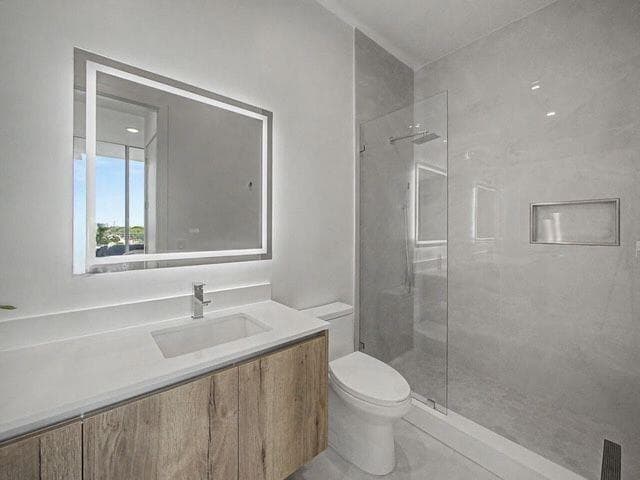 220 Lake Shore Drive photo 18