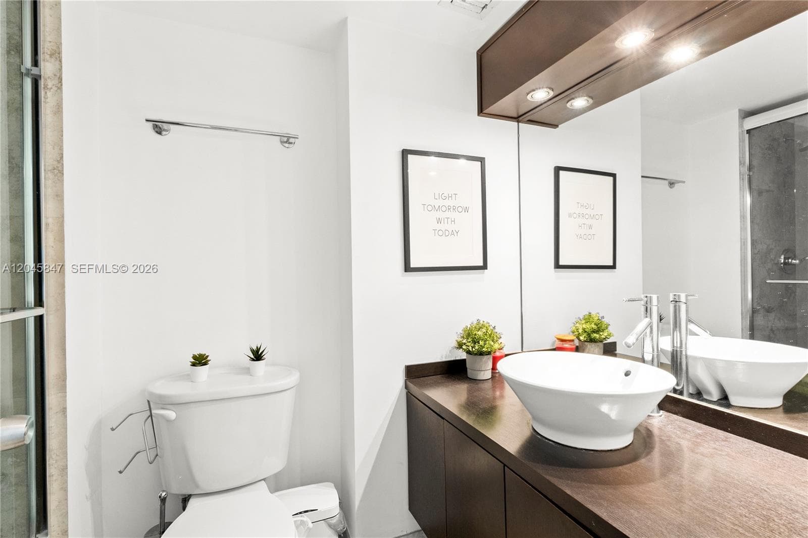 18071 Biscayne Blvd 1404 photo 16