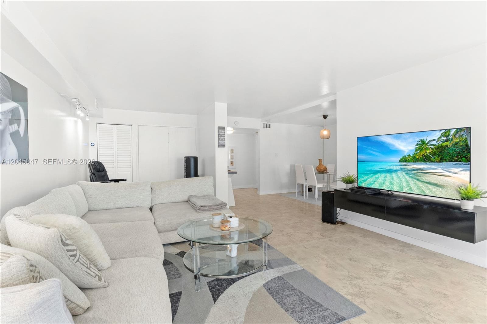 18071 Biscayne Blvd 1404 photo 9