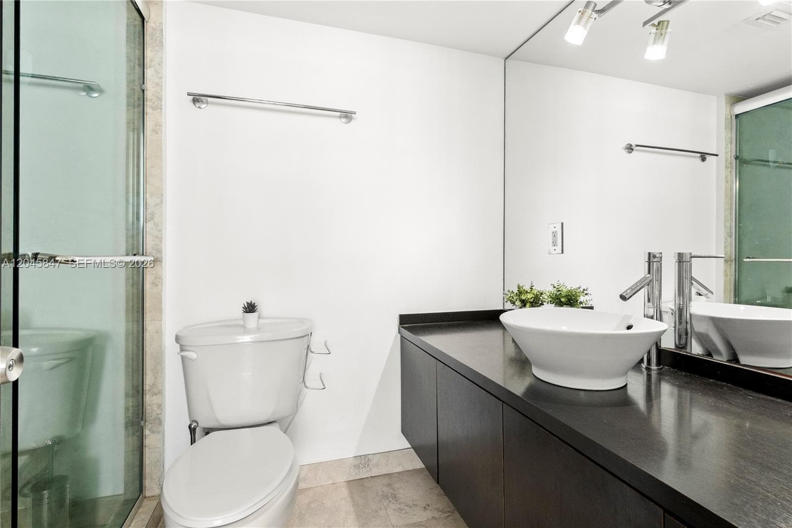 18071 Biscayne Blvd 1404 photo 14