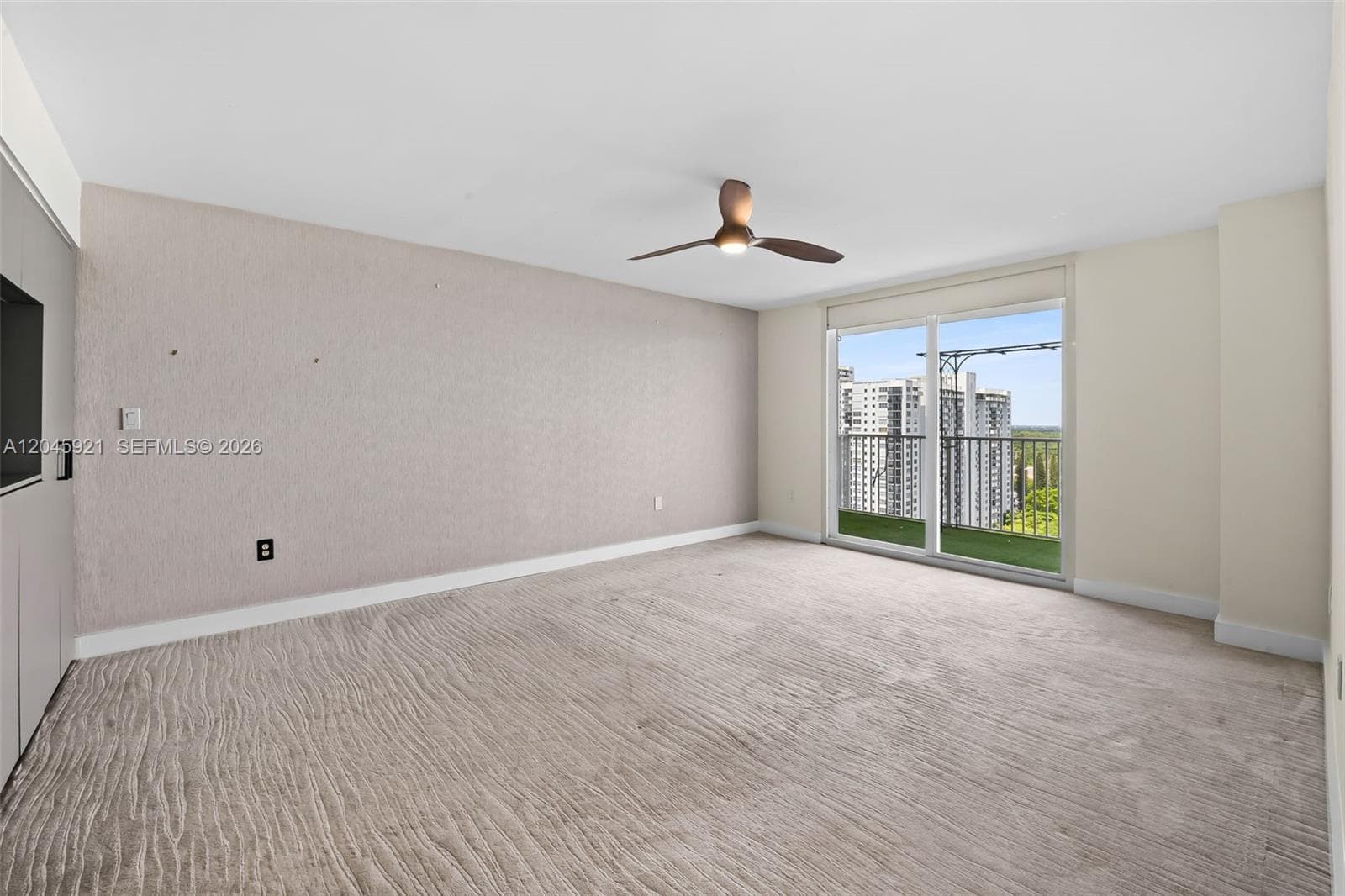 2801 NE 183rd St 1801W photo 16