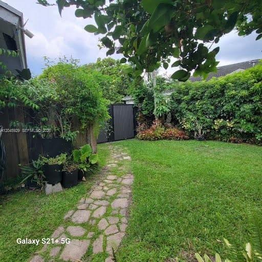 132 Sparrow Dr B photo 11