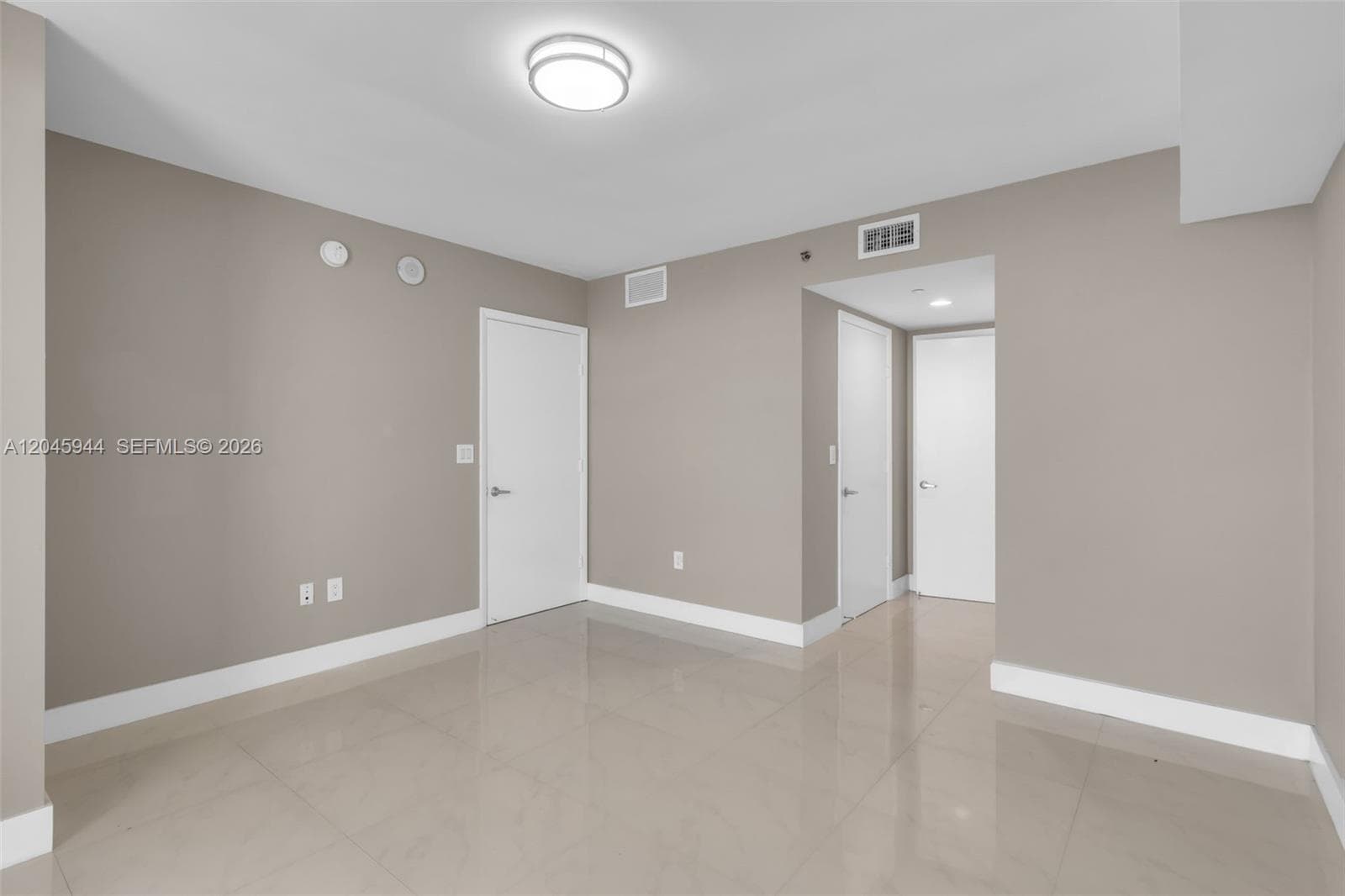 50 Biscayne Blvd 4208 photo 15