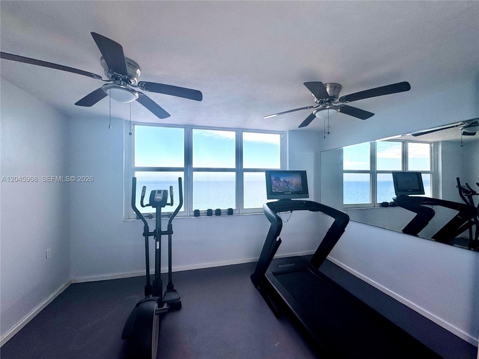 400 N Surf Rd RGB photo 18
