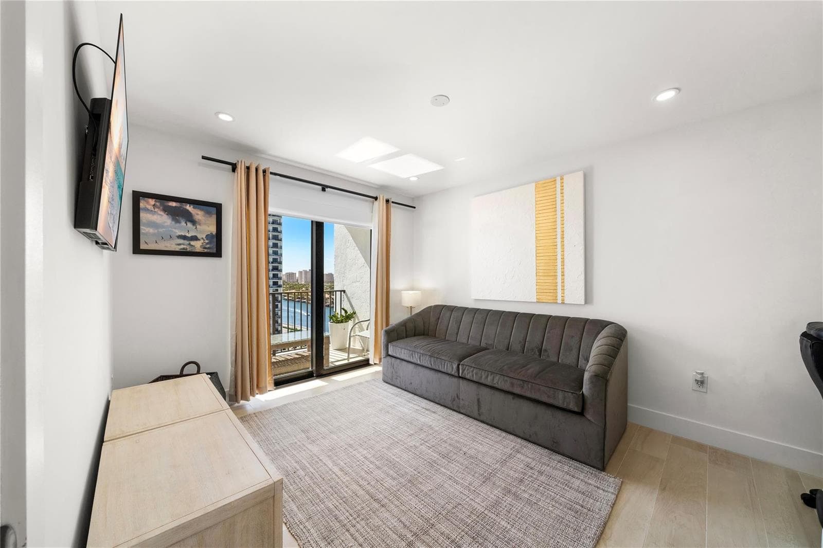 1201 S Ocean Drive 1607n photo 19
